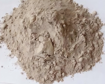 秦安引气剂特点 引气剂在混凝土中的应用 引气剂使用注意事项